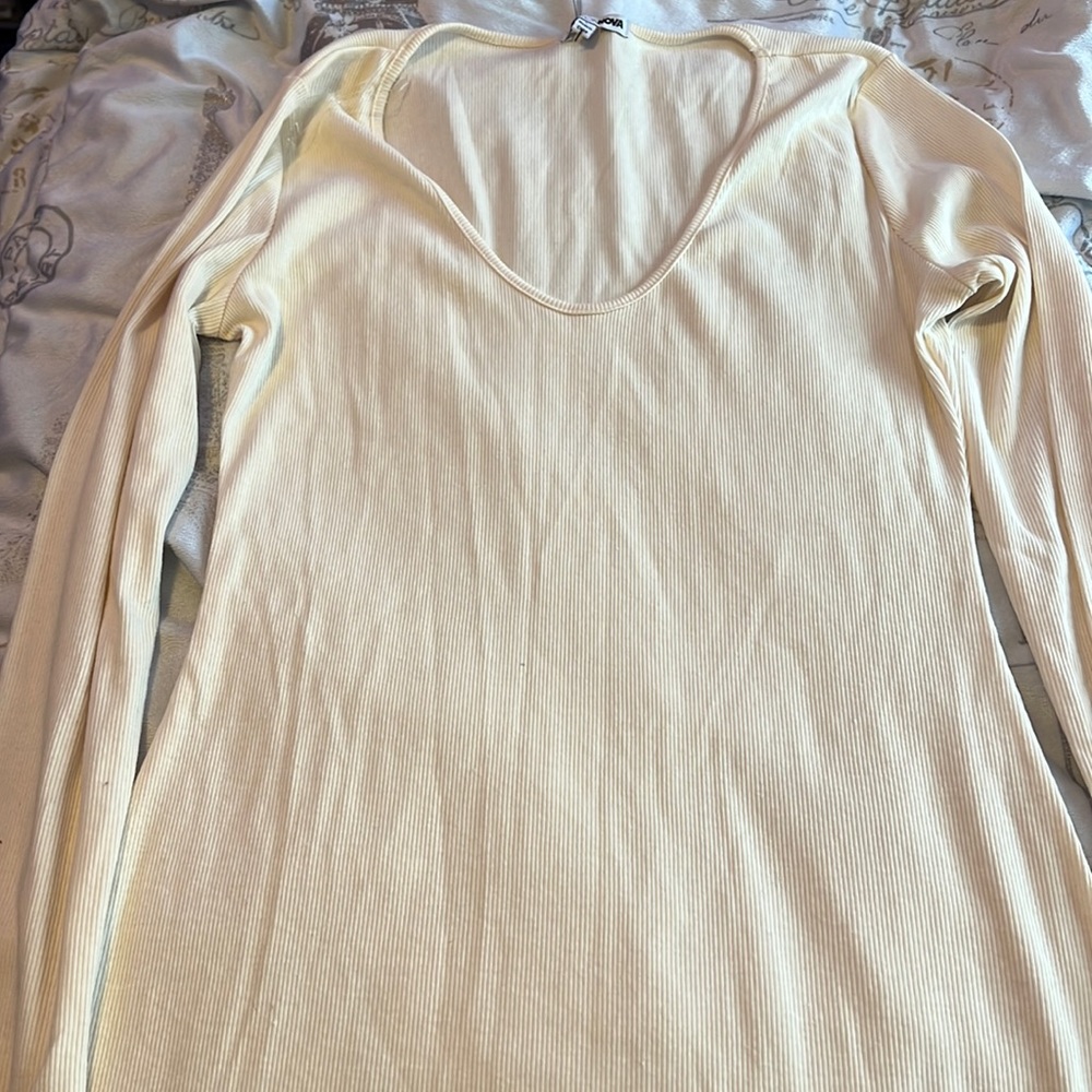 Lone sleeved (cream) fashion nova dress